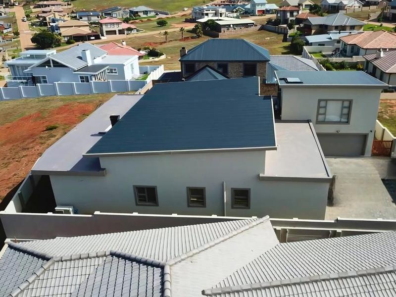 4 Bedroom Property for Sale in Monte Christo Western Cape